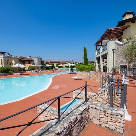 Victoria Manerba del Garda