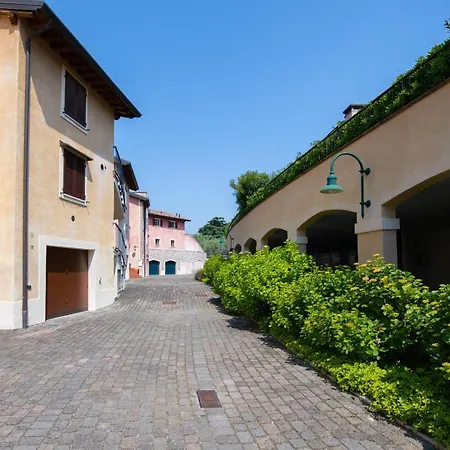 Apartment Victoria Manerba del Garda