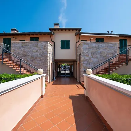 Victoria Manerba del Garda